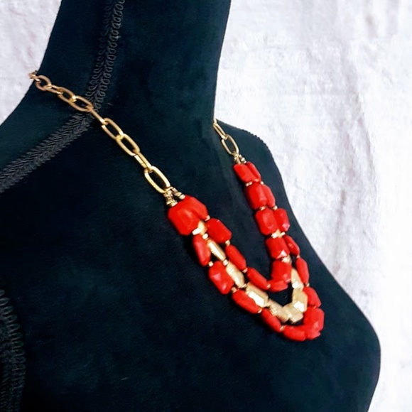 #J6 Red & Gold Rectangular Shaped Beaded Necklace - Picture 4 of 6
